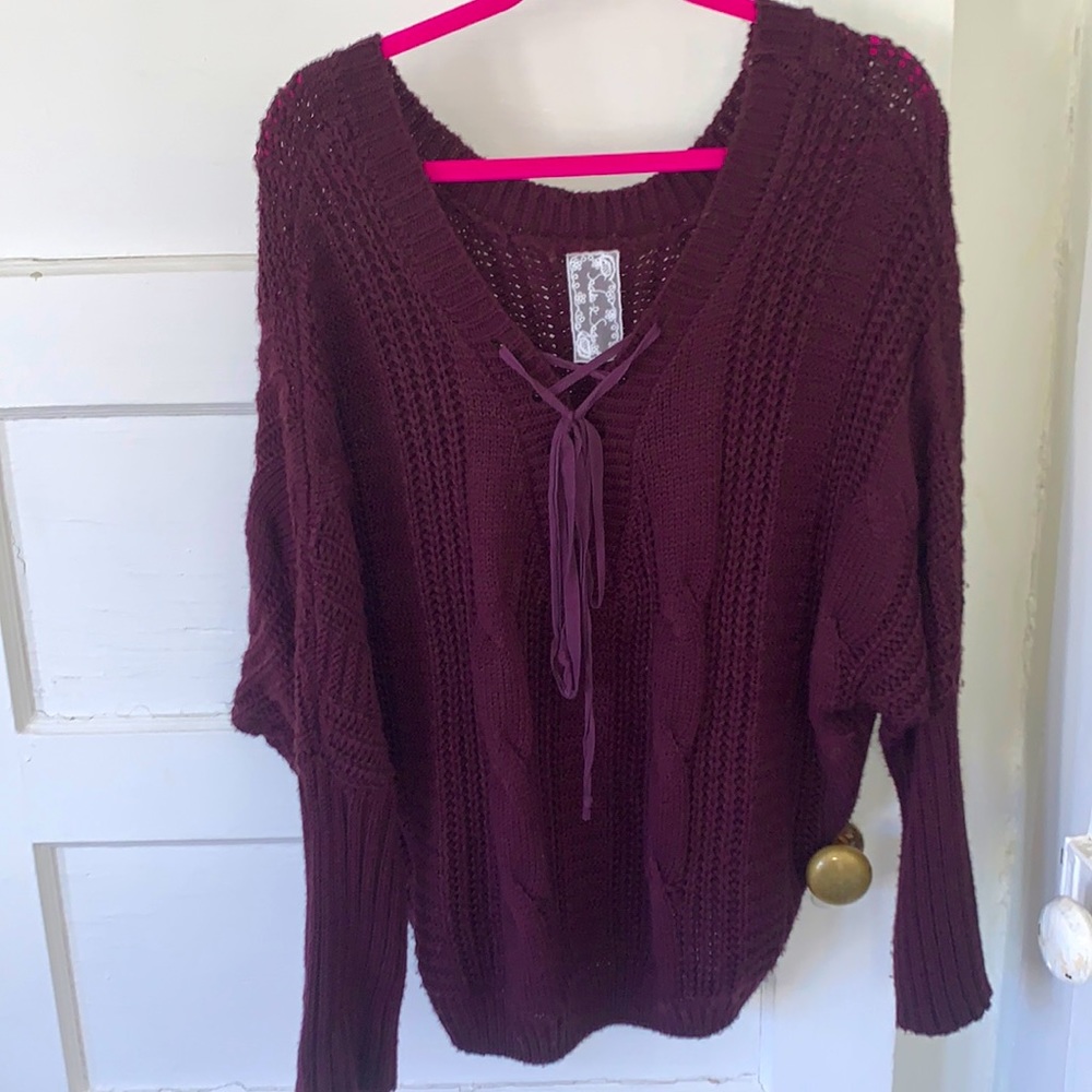 Sadie & Sage maroon lace-up sweater, size L